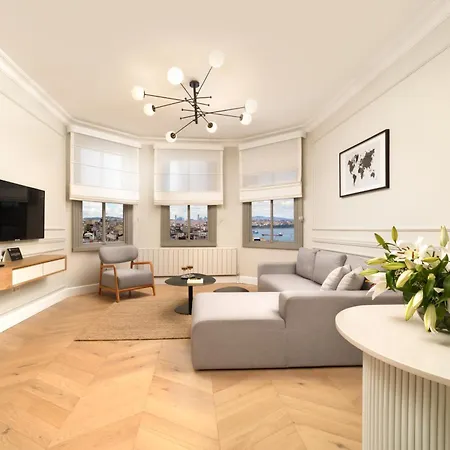 Taksim Vucino Beyoglu Istiklal Caddesi Hotel *