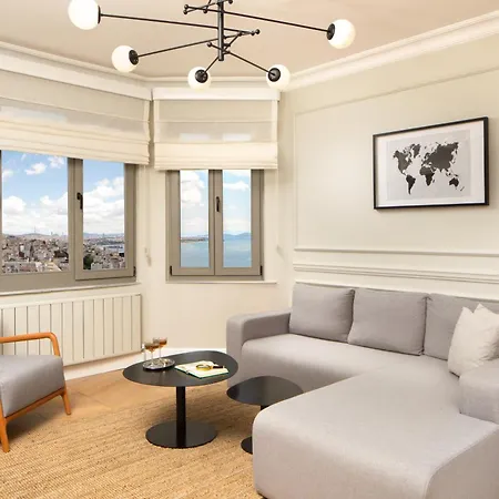 Taksim Vucino Beyoglu Istiklal Caddesi Hotel