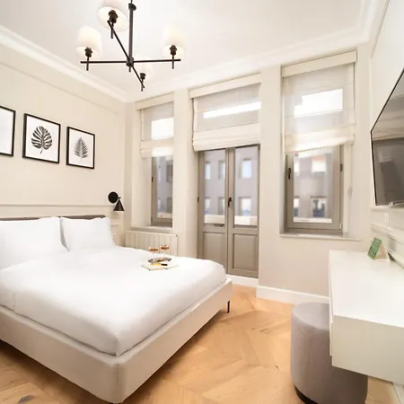 Vucino Hotel *